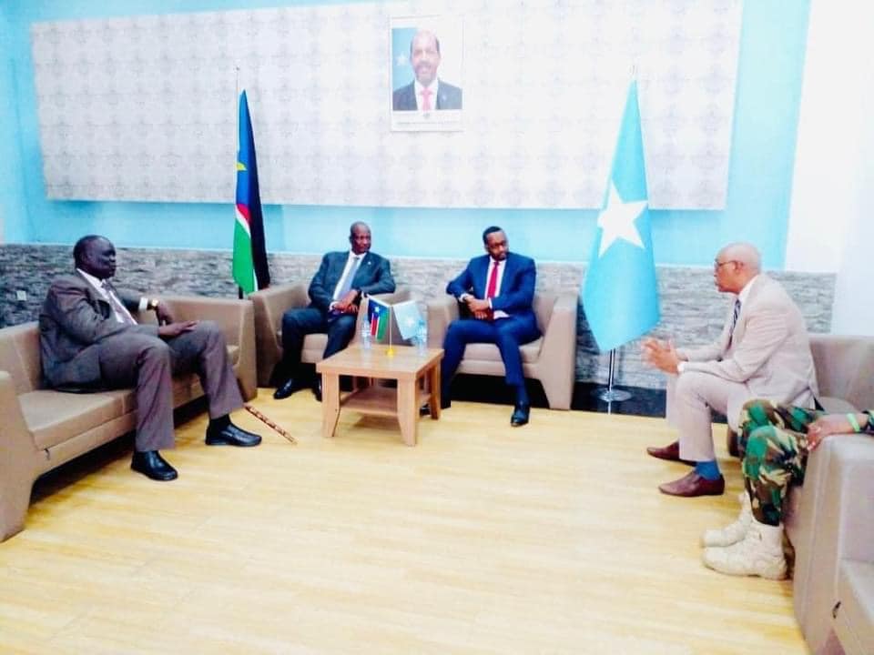 Madaxweyne ku xigeenka South Sudan oo soo gaaray Muqdisho